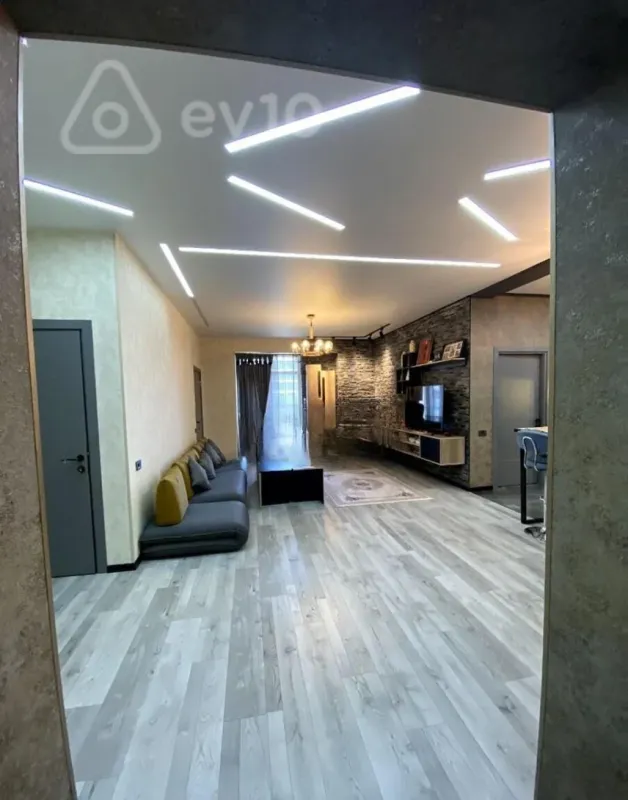 Satılır 3 otaqlı yeni tikili 109 m²