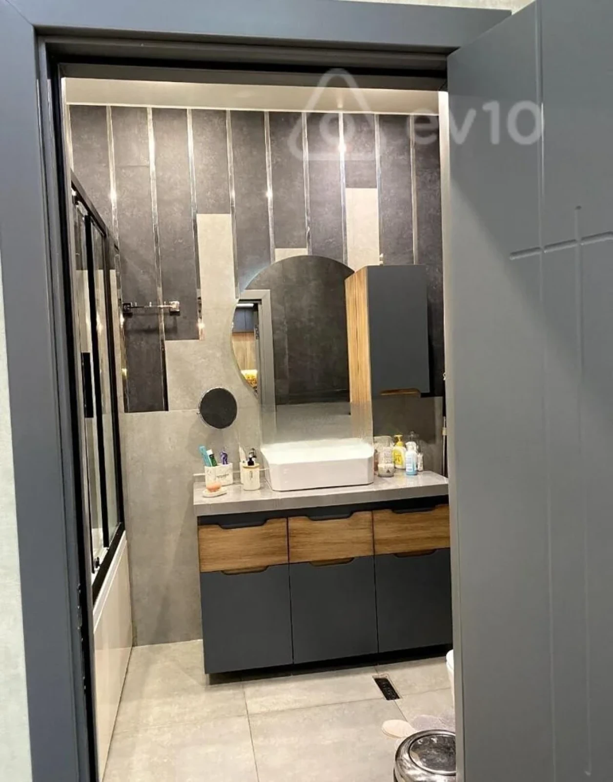 Satılır 3 otaqlı yeni tikili 109 m²