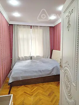 Satılır 3 otaqlı köhnə tikili 60 m²