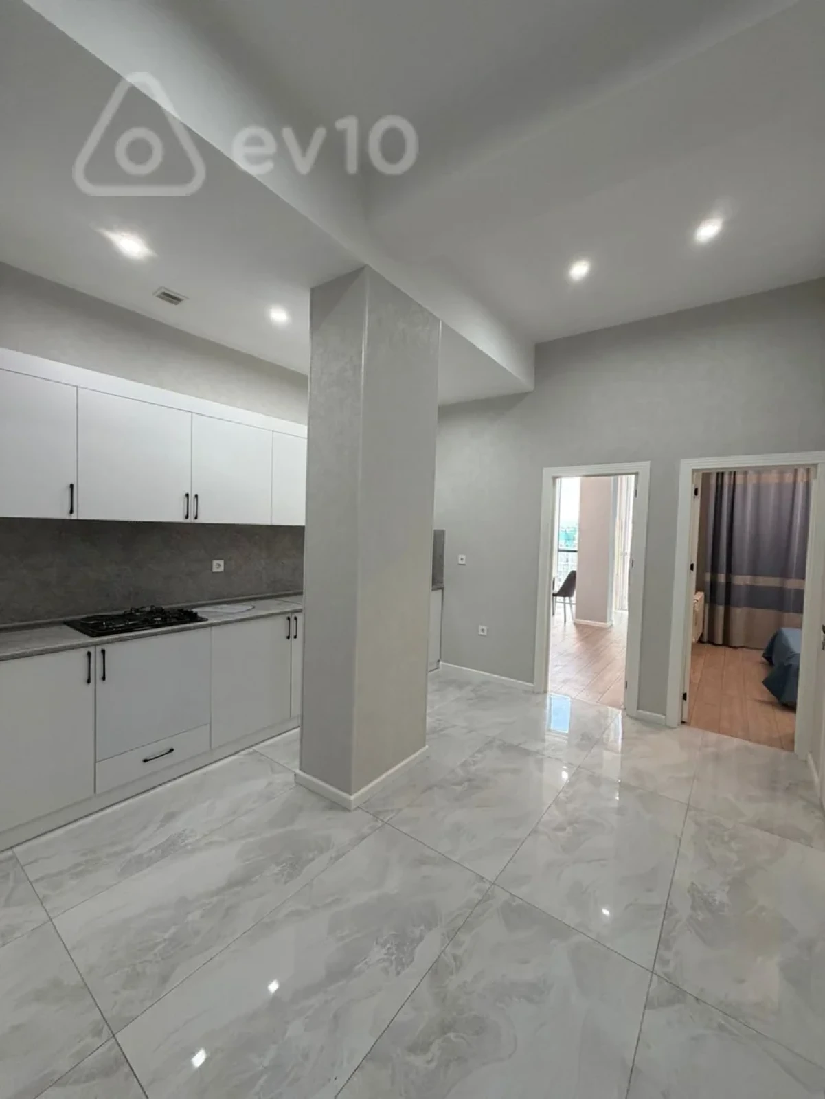 Kirayə verilir 2 otaqlı yeni tikili 62 m²