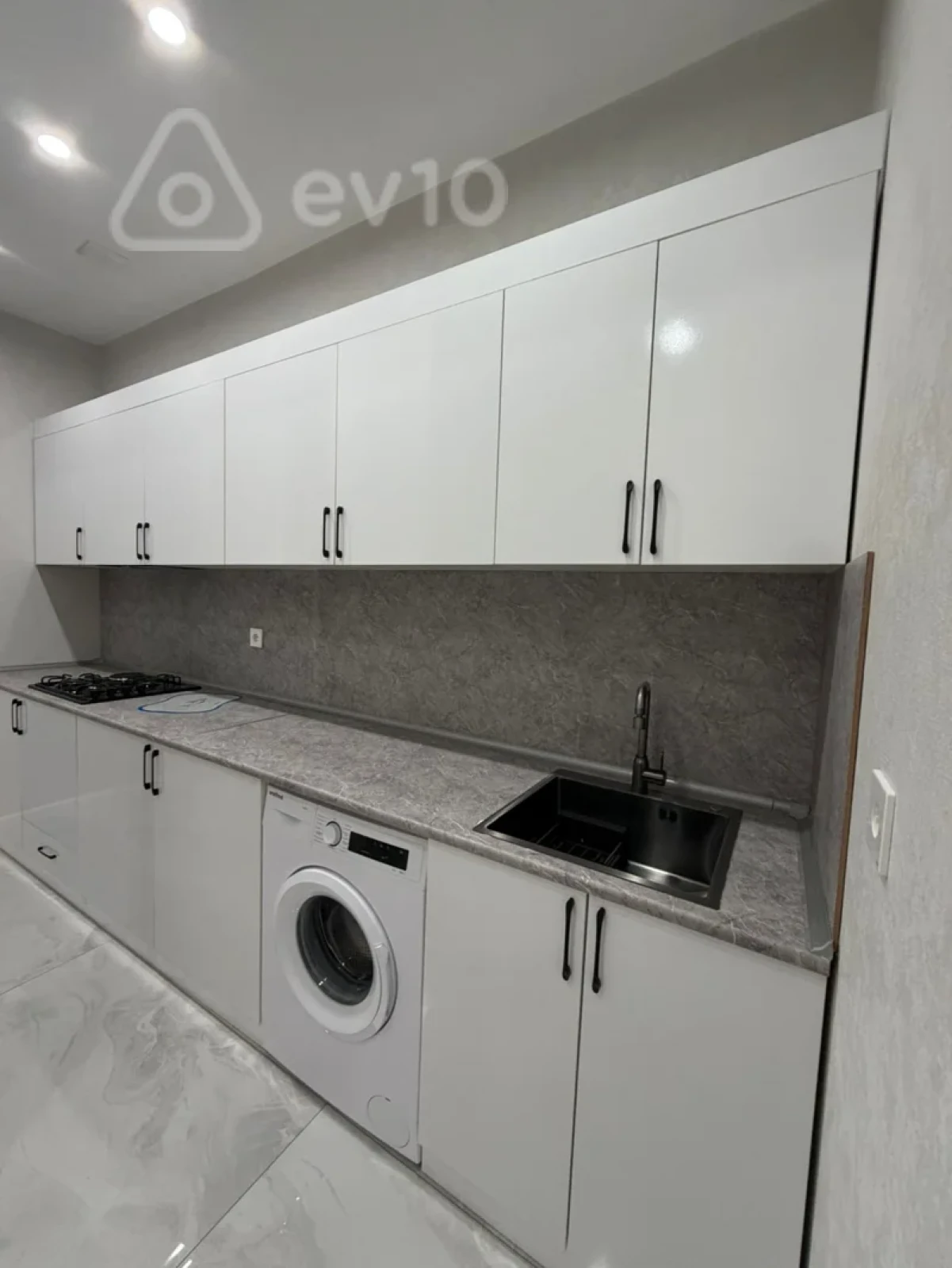 Kirayə verilir 2 otaqlı yeni tikili 62 m²