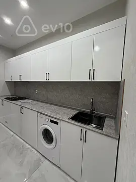 Kirayə verilir 2 otaqlı yeni tikili 62 m²
