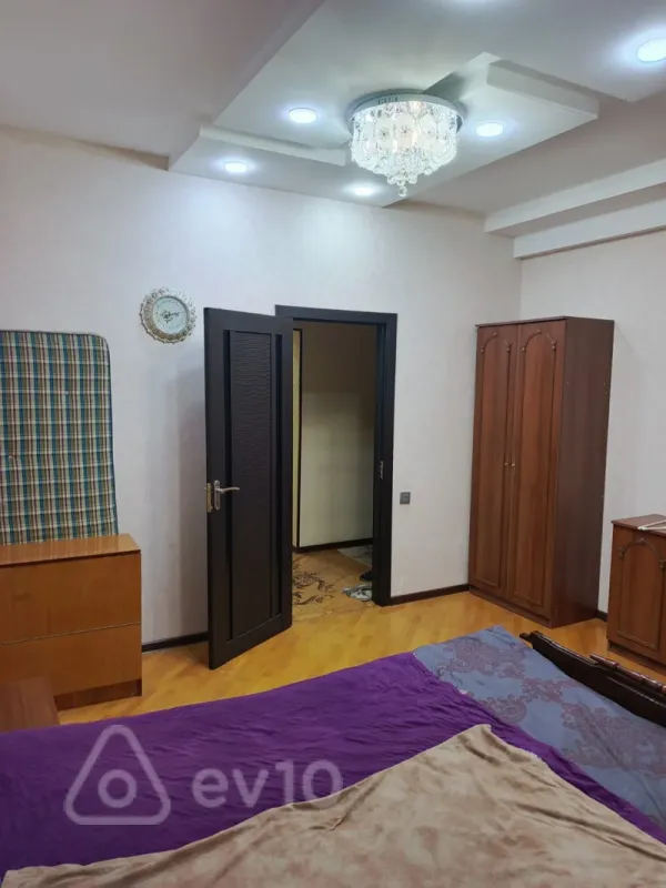 Kirayə verilir 3 otaqlı yeni tikili 82 m²