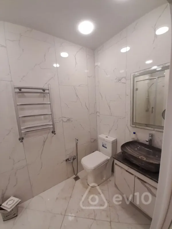 Kirayə verilir 3 otaqlı yeni tikili 70 m²