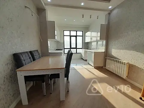 Kirayə verilir 3 otaqlı yeni tikili 70 m²