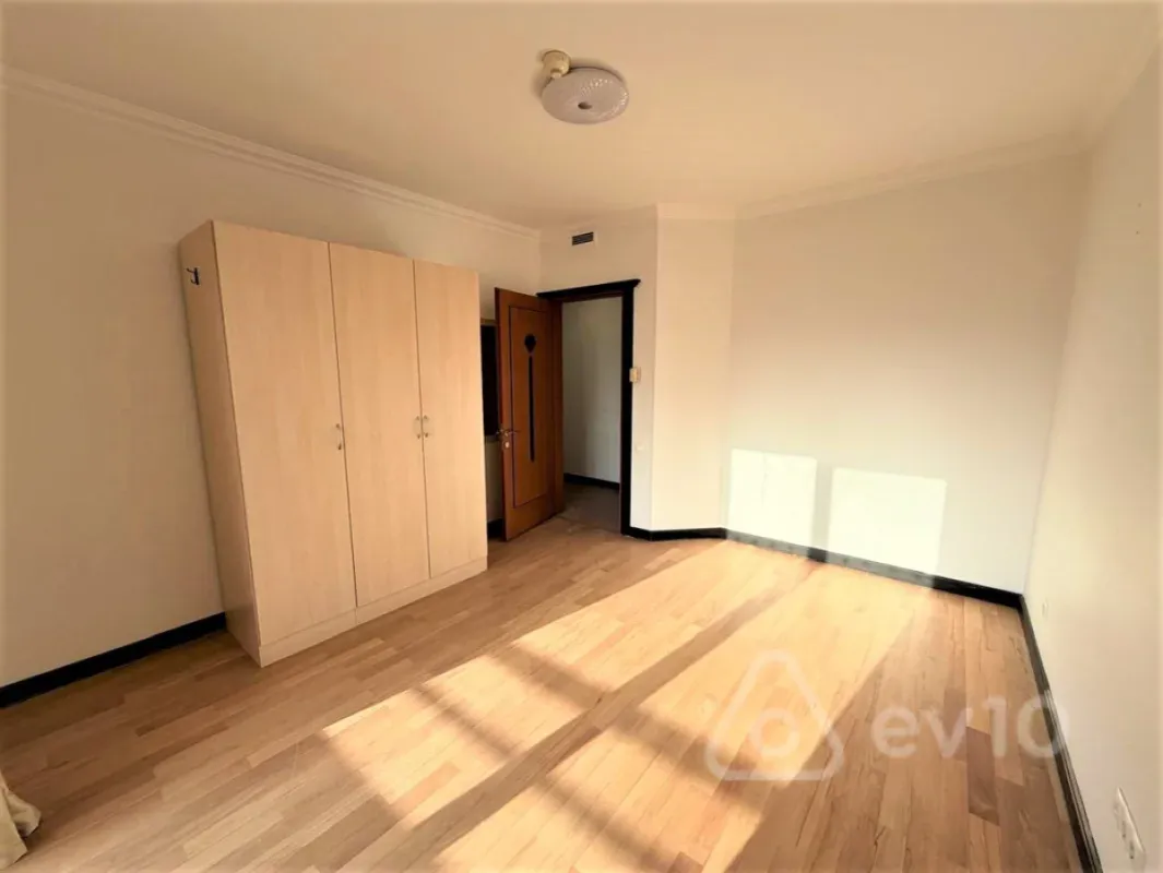 Satılır 4 otaqlı yeni tikili 183 m²