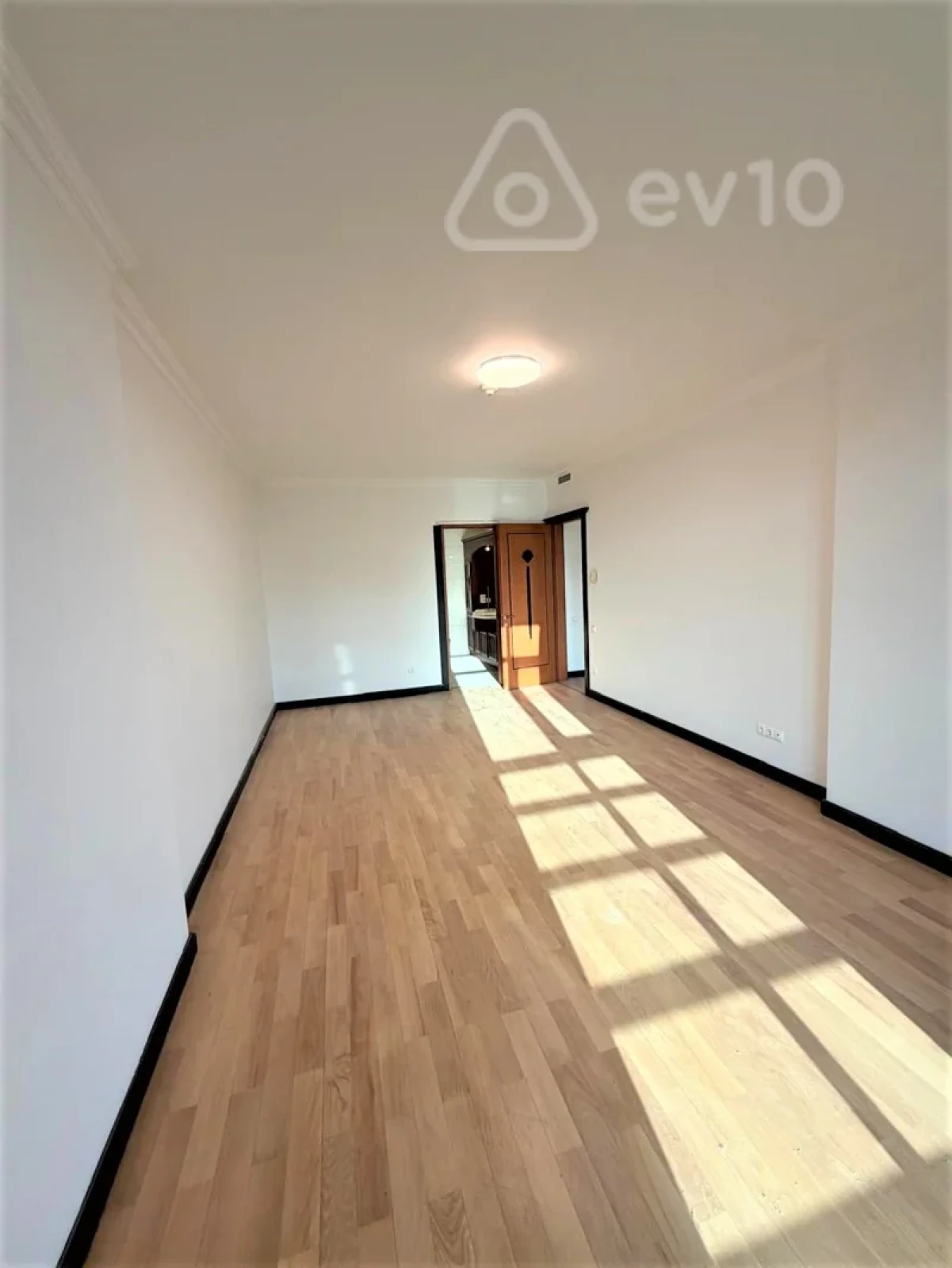 Satılır 4 otaqlı yeni tikili 183 m²