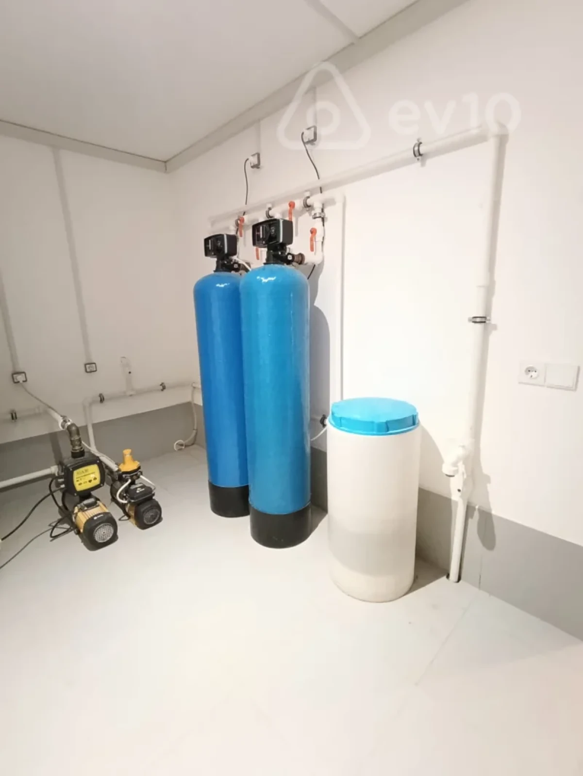 Satılır 7 otaqlı həyət evi 350 m²