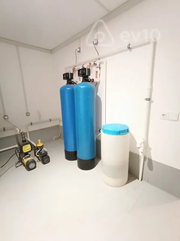 Satılır 7 otaqlı həyət evi 350 m²