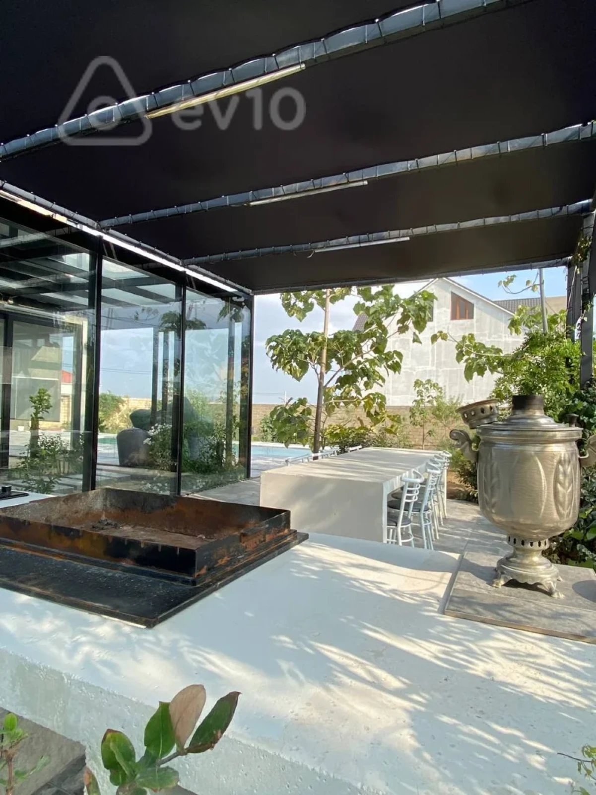 Satılır 7 otaqlı həyət evi 350 m²