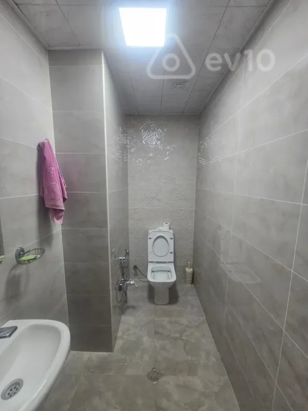 Kirayə verilir 3 otaqlı yeni tikili 117 m²