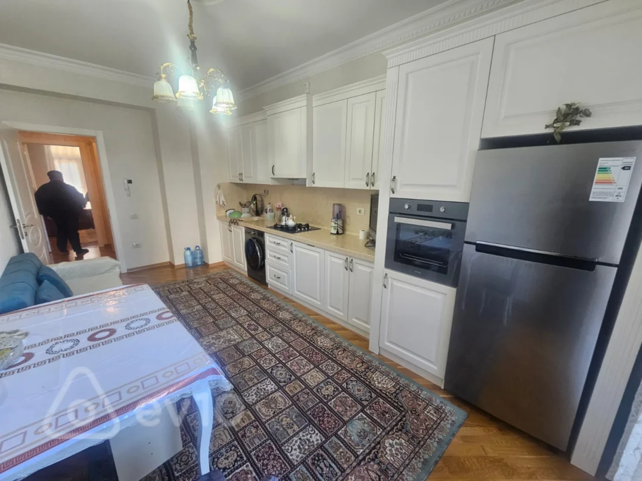 Kirayə verilir 3 otaqlı yeni tikili 117 m²