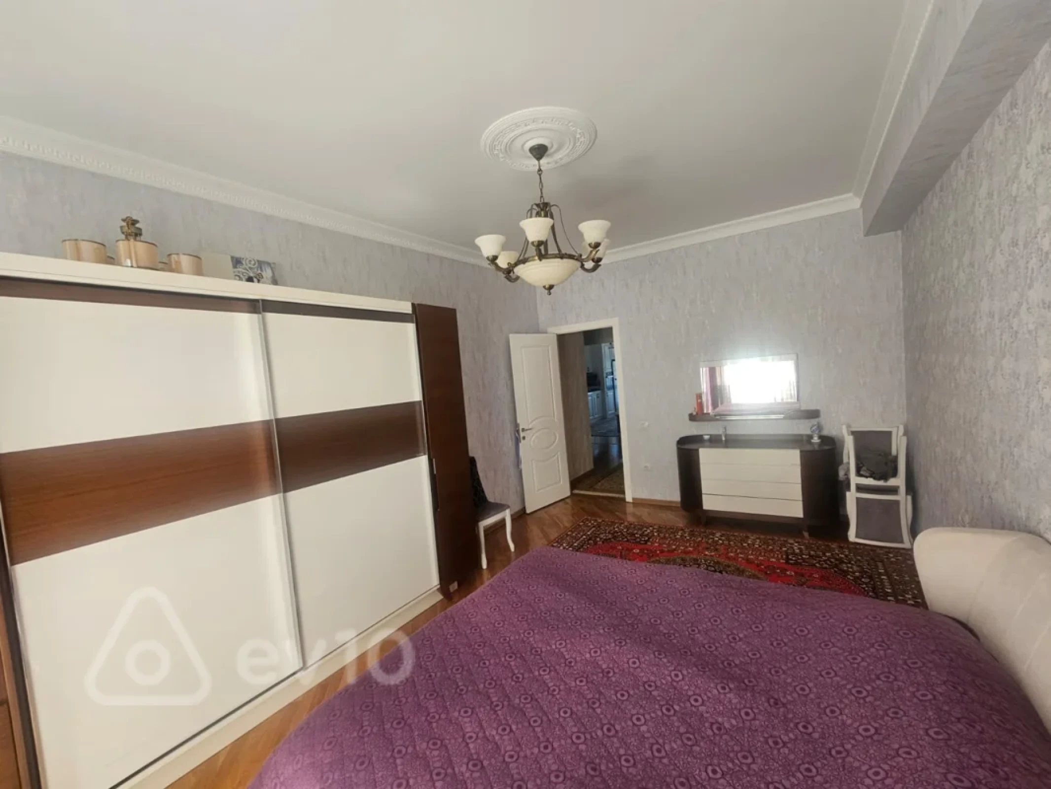 Kirayə verilir 3 otaqlı yeni tikili 117 m²