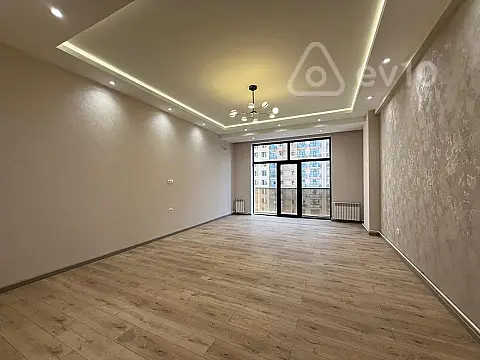 Satılır 2 otaqlı yeni tikili 92 m²