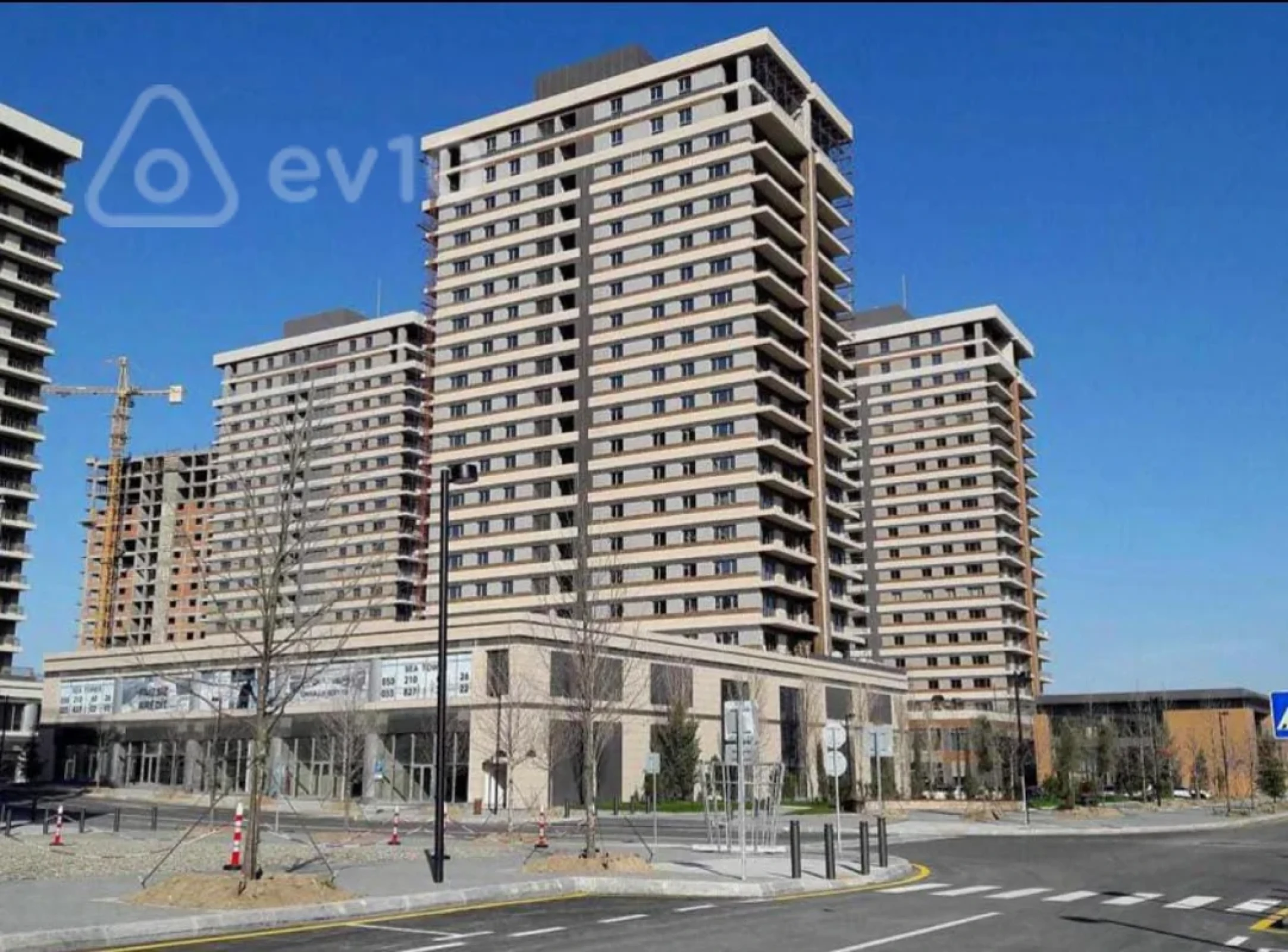 Satılır 4 otaqlı yeni tikili 186 m²