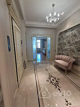 Kirayə verilir 4 otaqlı yeni tikili 220 m²