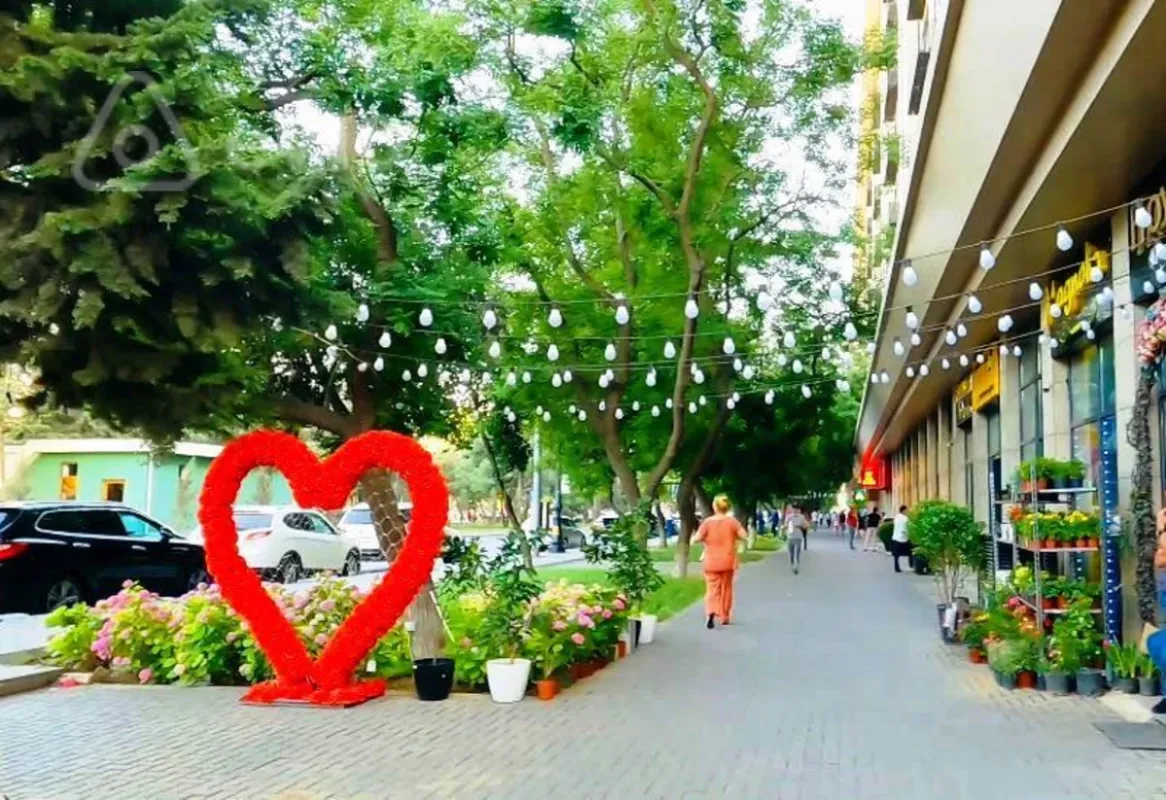 Satılır 3 otaqlı köhnə tikili 80 m²