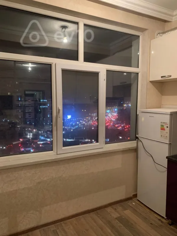 Kirayə verilir 2 otaqlı yeni tikili 65 m²