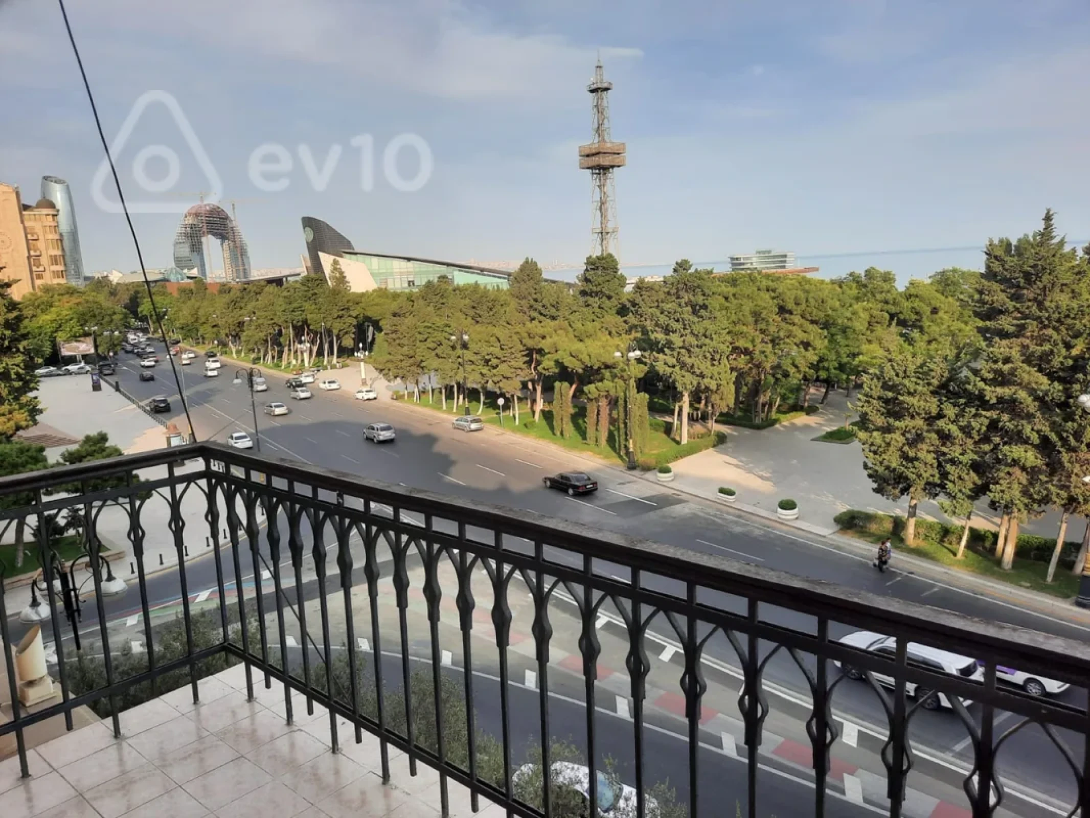 Kirayə verilir 2 otaqlı köhnə tikili 50 m²