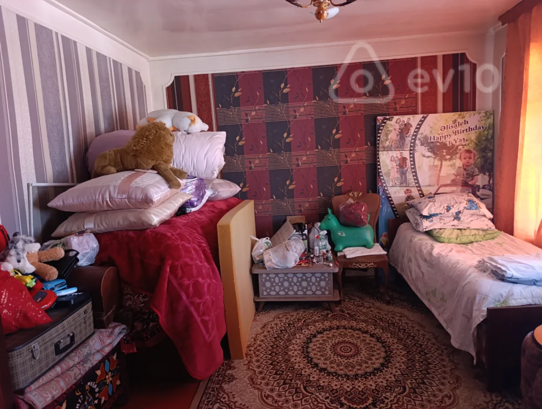 Satılır 6 otaqlı həyət evi 1800 m²