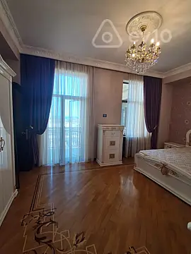 Kirayə verilir 4 otaqlı ofis 220 m²