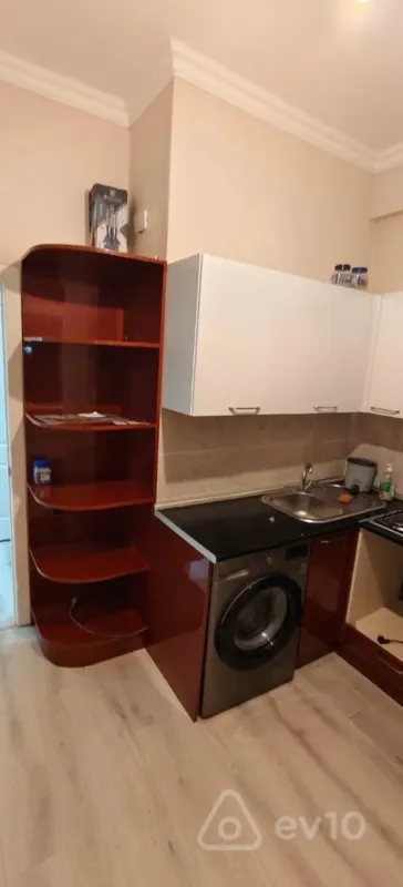 Kirayə verilir 2 otaqlı yeni tikili 65 m²