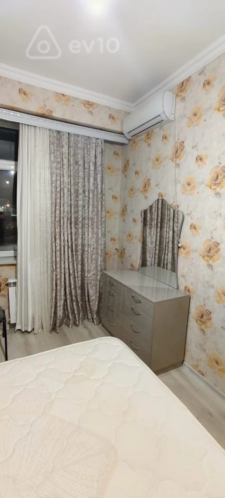 Kirayə verilir 2 otaqlı yeni tikili 65 m²