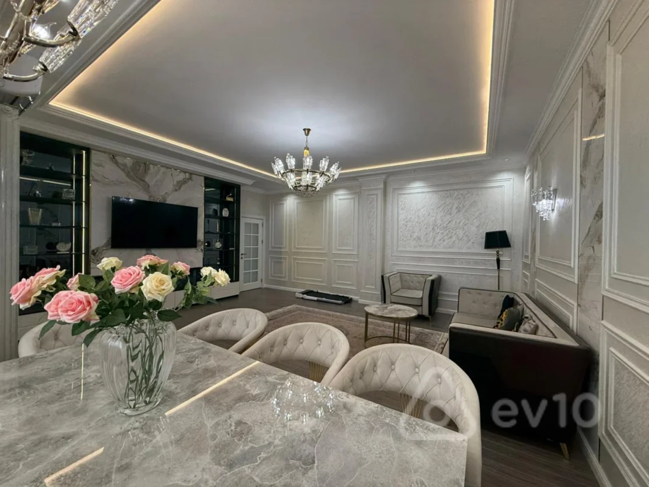 Satılır 4 otaqlı yeni tikili 123 m²