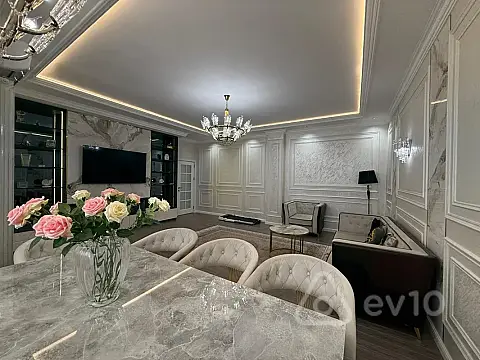Satılır 4 otaqlı yeni tikili 123 m²