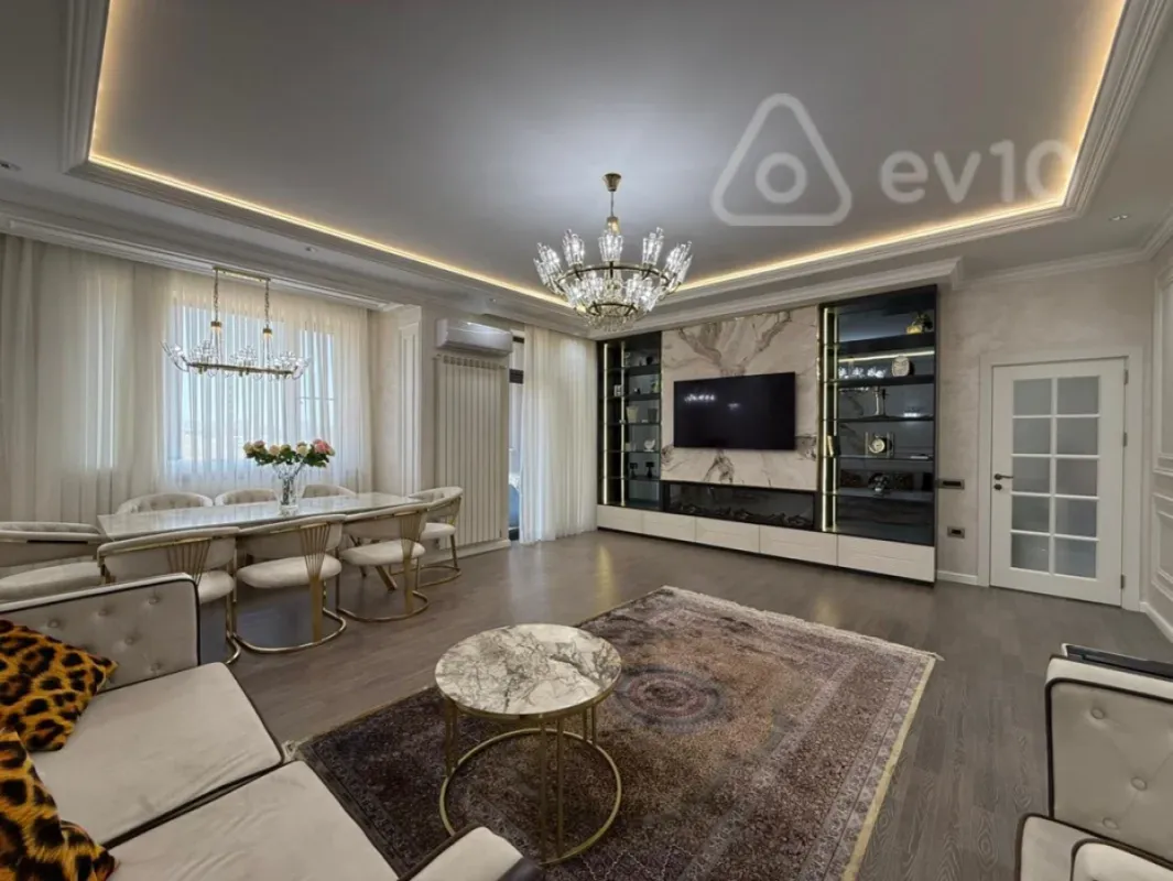 Satılır 4 otaqlı yeni tikili 123 m²