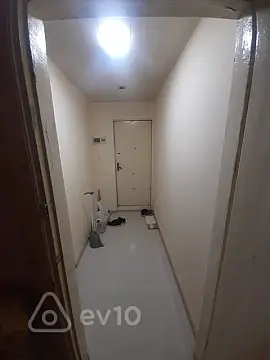 Kirayə verilir 2 otaqlı köhnə tikili 50 m²