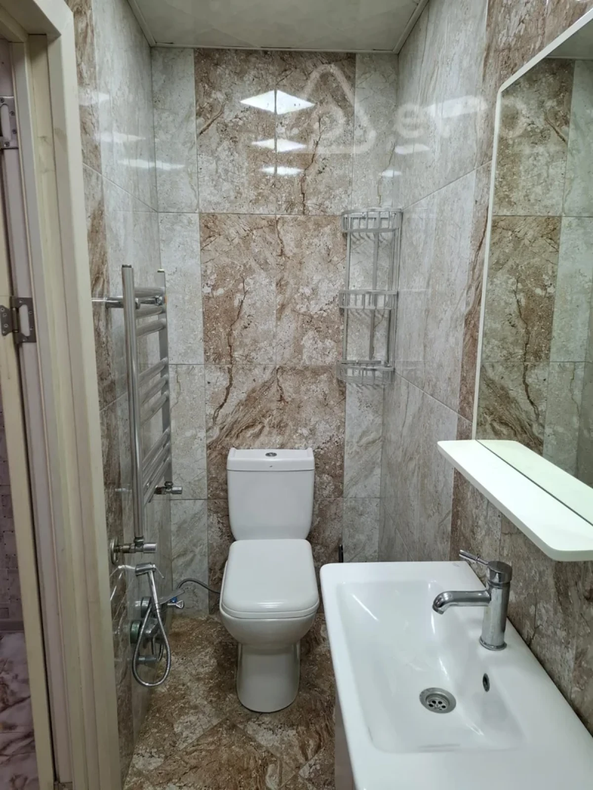 Kirayə verilir 2 otaqlı yeni tikili 70 m²
