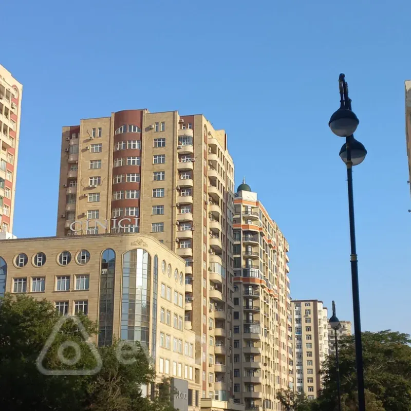 Satılır 5 otaqlı yeni tikili 205 m²