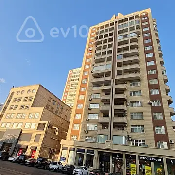 Satılır 5 otaqlı yeni tikili 205 m²