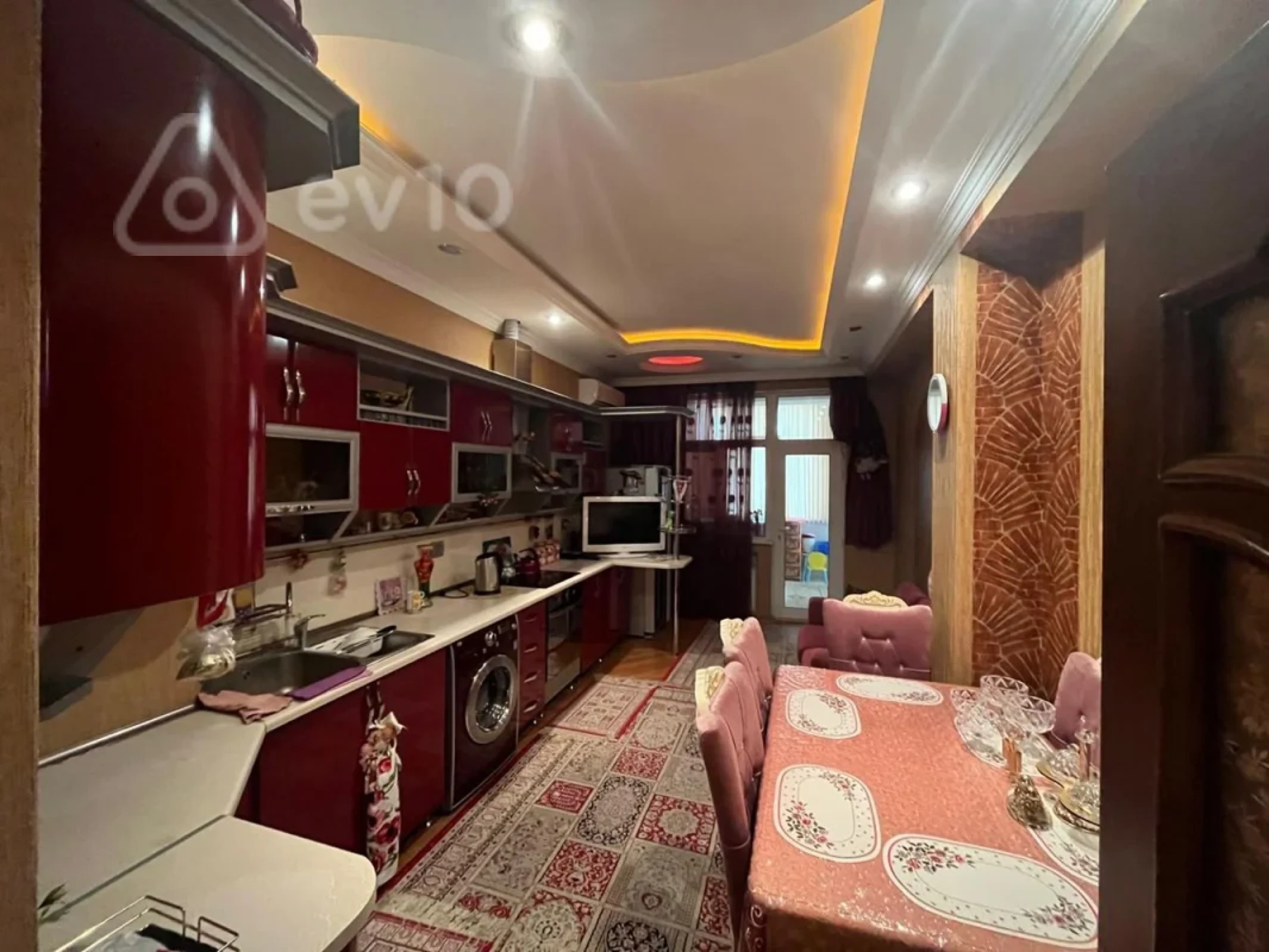 Satılır 5 otaqlı yeni tikili 205 m²