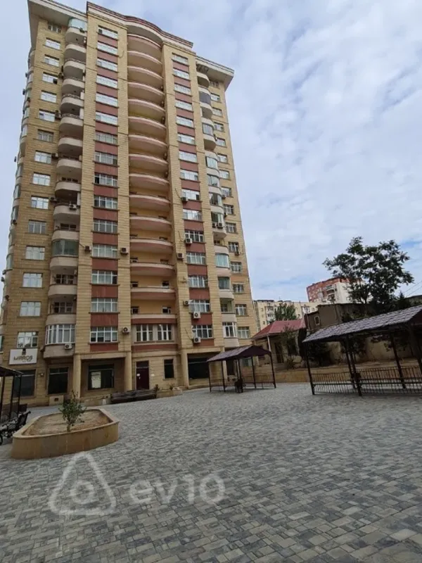 Satılır 5 otaqlı yeni tikili 205 m²