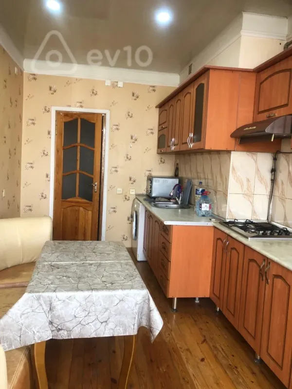 Kirayə verilir 2 otaqlı yeni tikili 62 m²