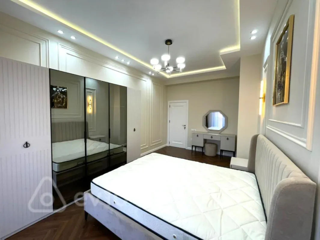 Satılır 3 otaqlı yeni tikili 96 m²