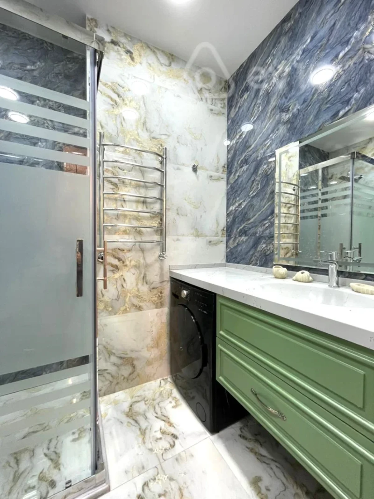 Satılır 3 otaqlı yeni tikili 96 m²