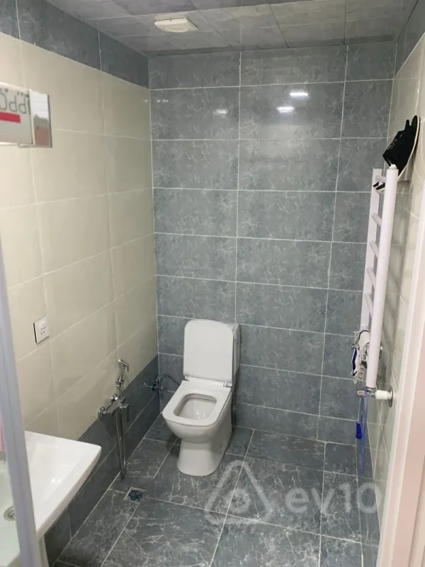 Kirayə verilir 2 otaqlı yeni tikili 61 m²