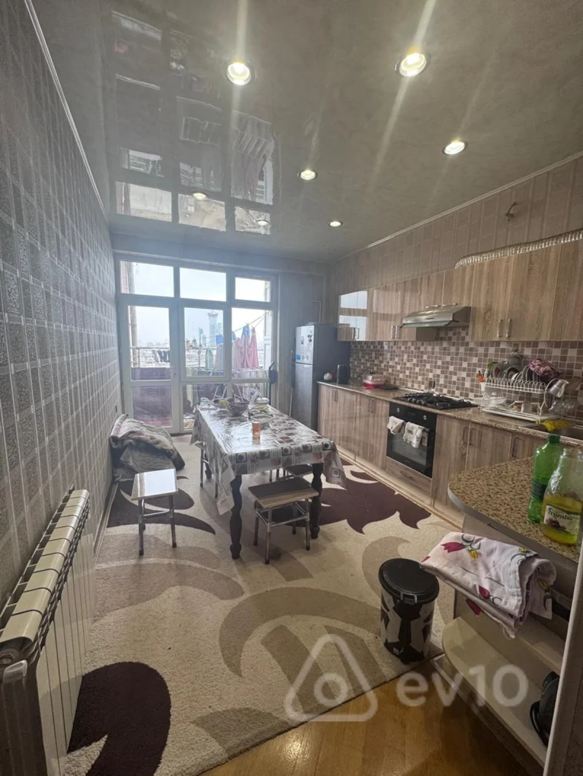 Kirayə verilir 3 otaqlı yeni tikili 100 m²