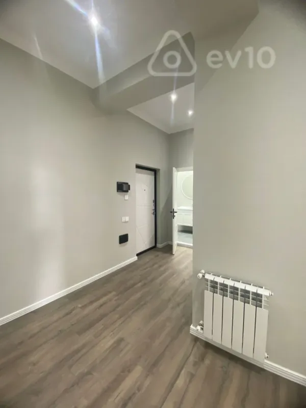 Satılır 2 otaqlı yeni tikili 74 m²
