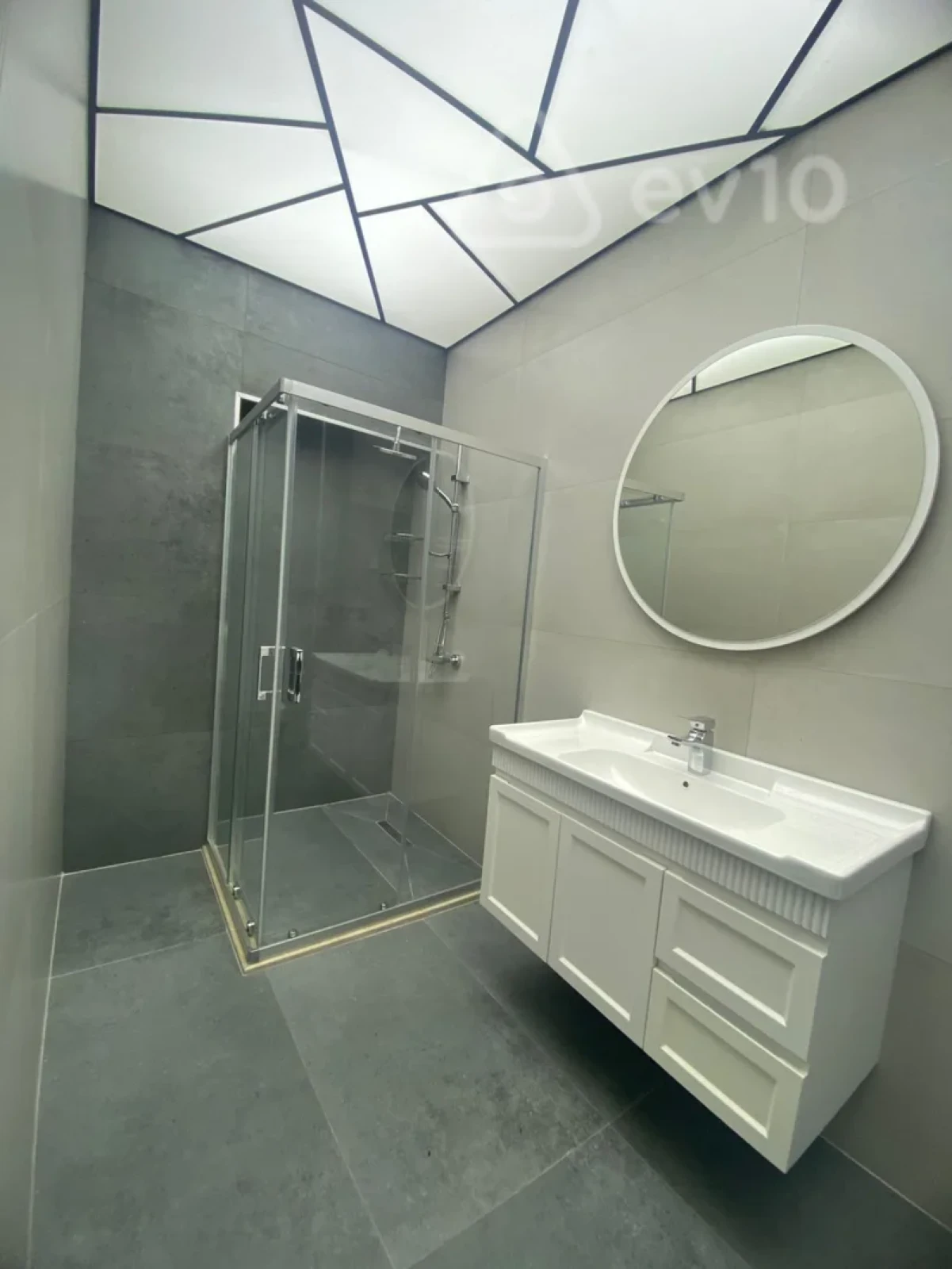 Satılır 2 otaqlı yeni tikili 74 m²