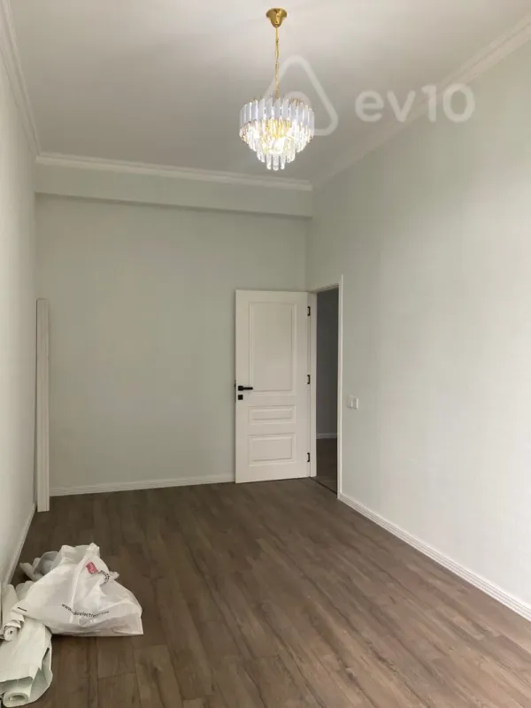 Satılır 2 otaqlı yeni tikili 74 m²