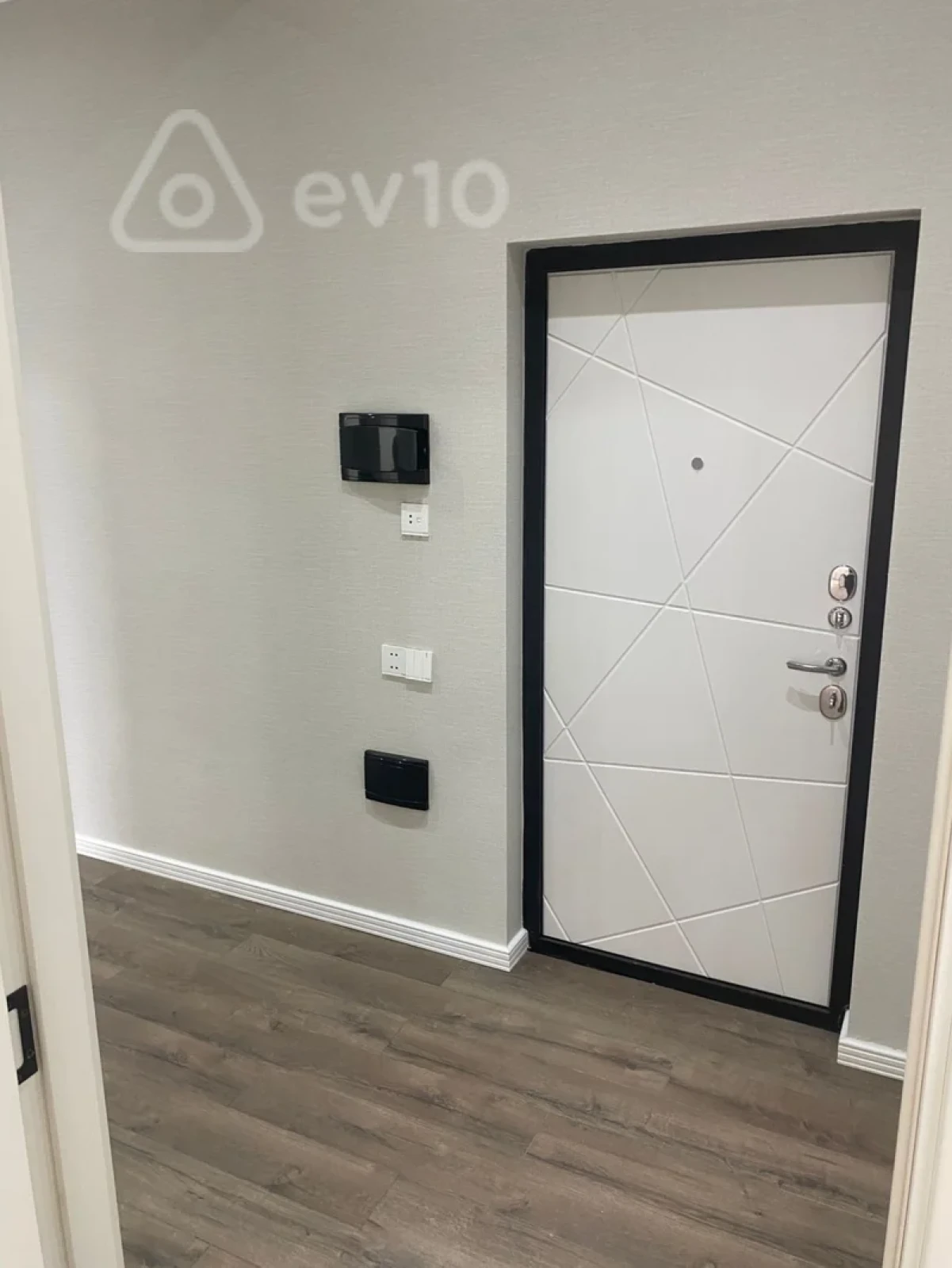 Satılır 2 otaqlı yeni tikili 74 m²