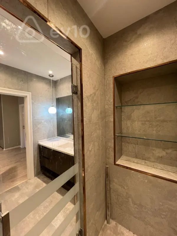 Satılır 3 otaqlı yeni tikili 105 m²