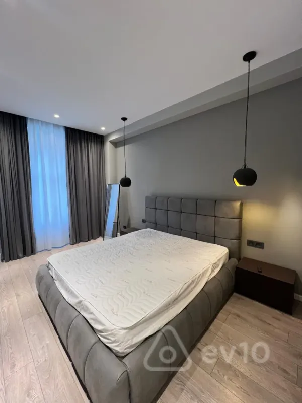 Satılır 3 otaqlı yeni tikili 105 m²