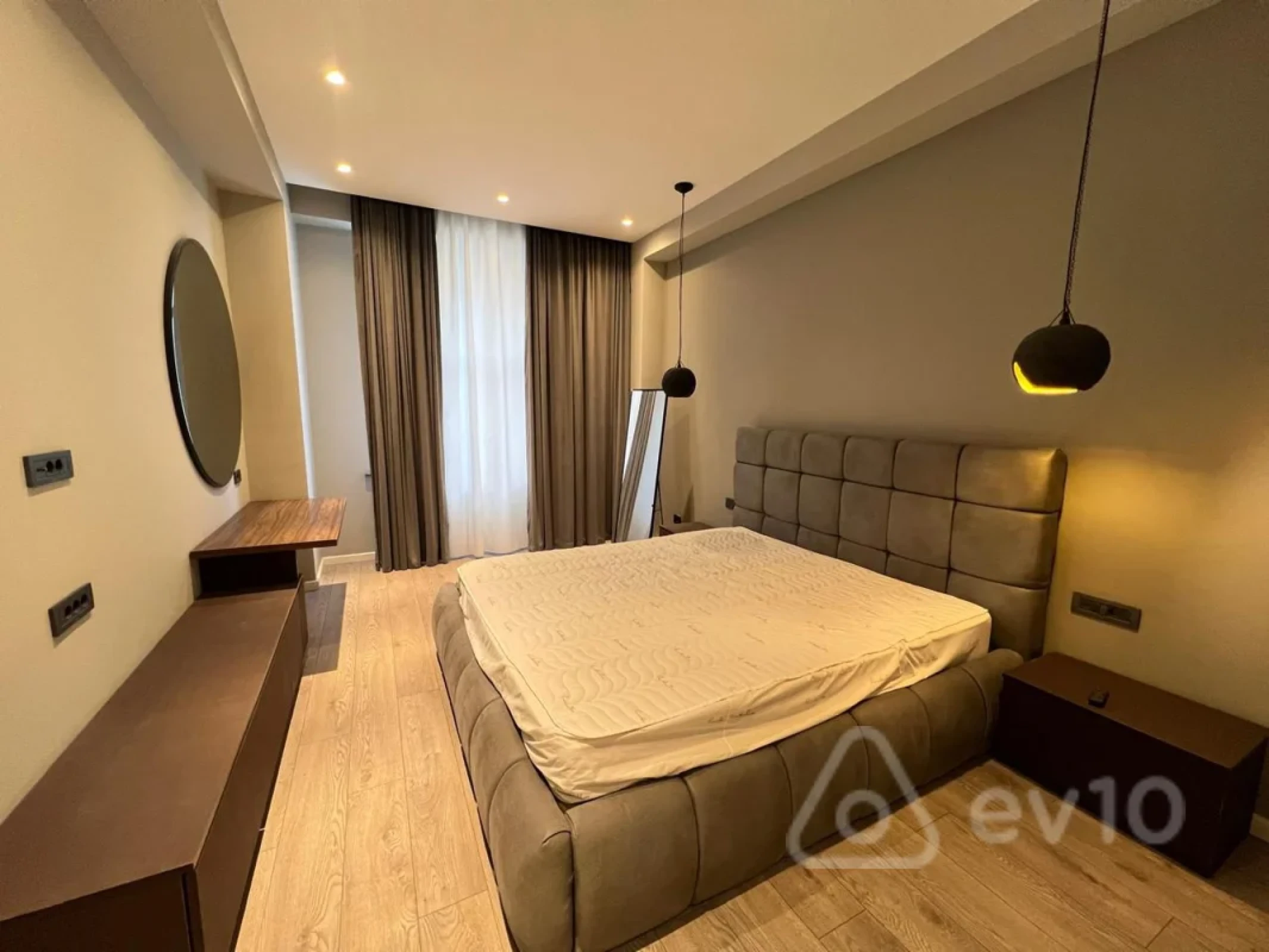 Satılır 3 otaqlı yeni tikili 105 m²