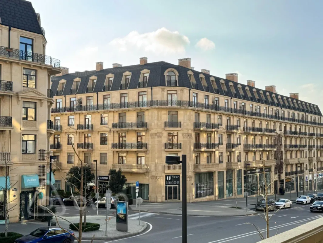 Satılır 3 otaqlı yeni tikili 105 m²