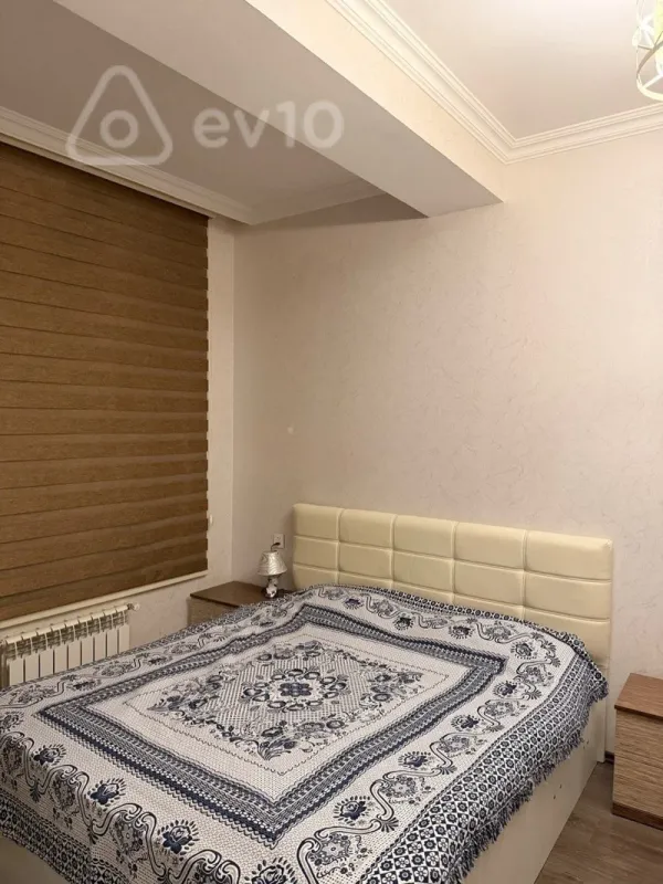 Kirayə verilir 2 otaqlı yeni tikili 65 m²